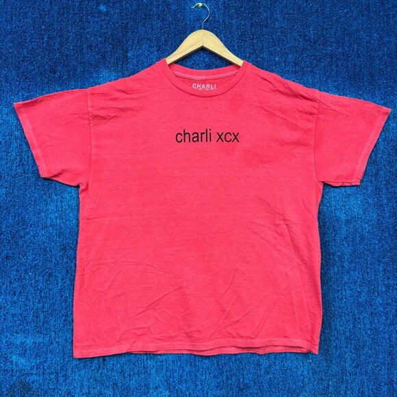 Charli XCX Hi Its Me You're All In Danger Popstar Red T-Shirt Size Large - Picture 1 of 4